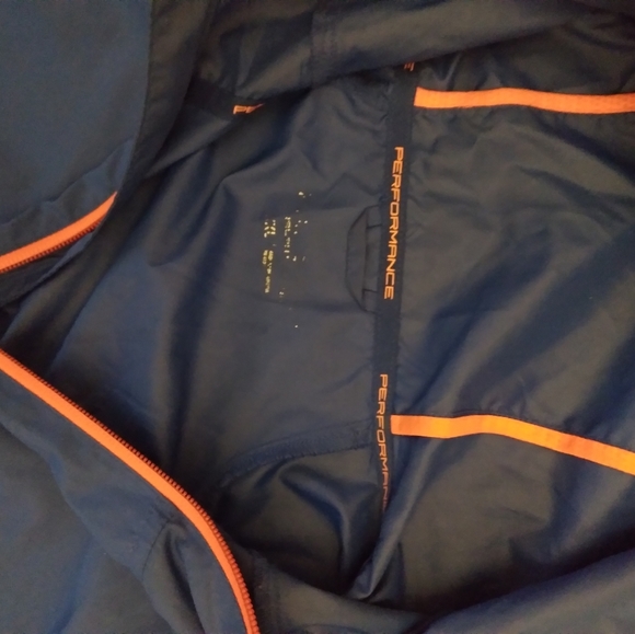 Polo sport windbreaker. - Picture 6 of 9